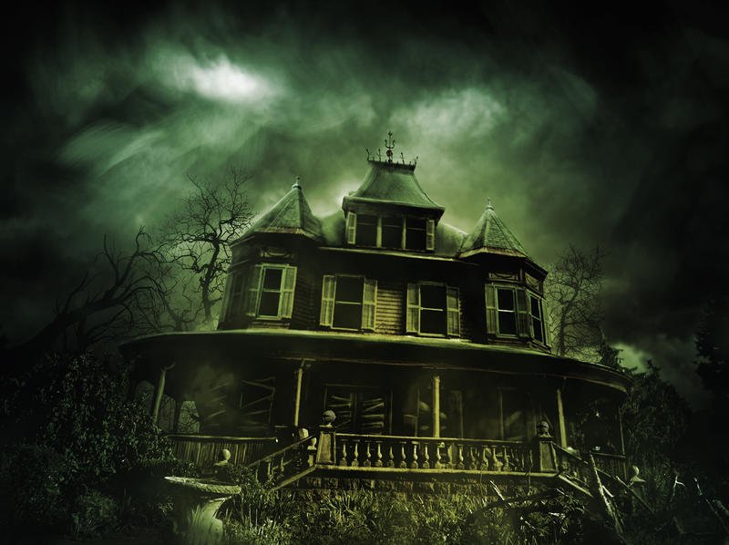 haunted_house_by_jpavitt-d3e7z9m.jpg